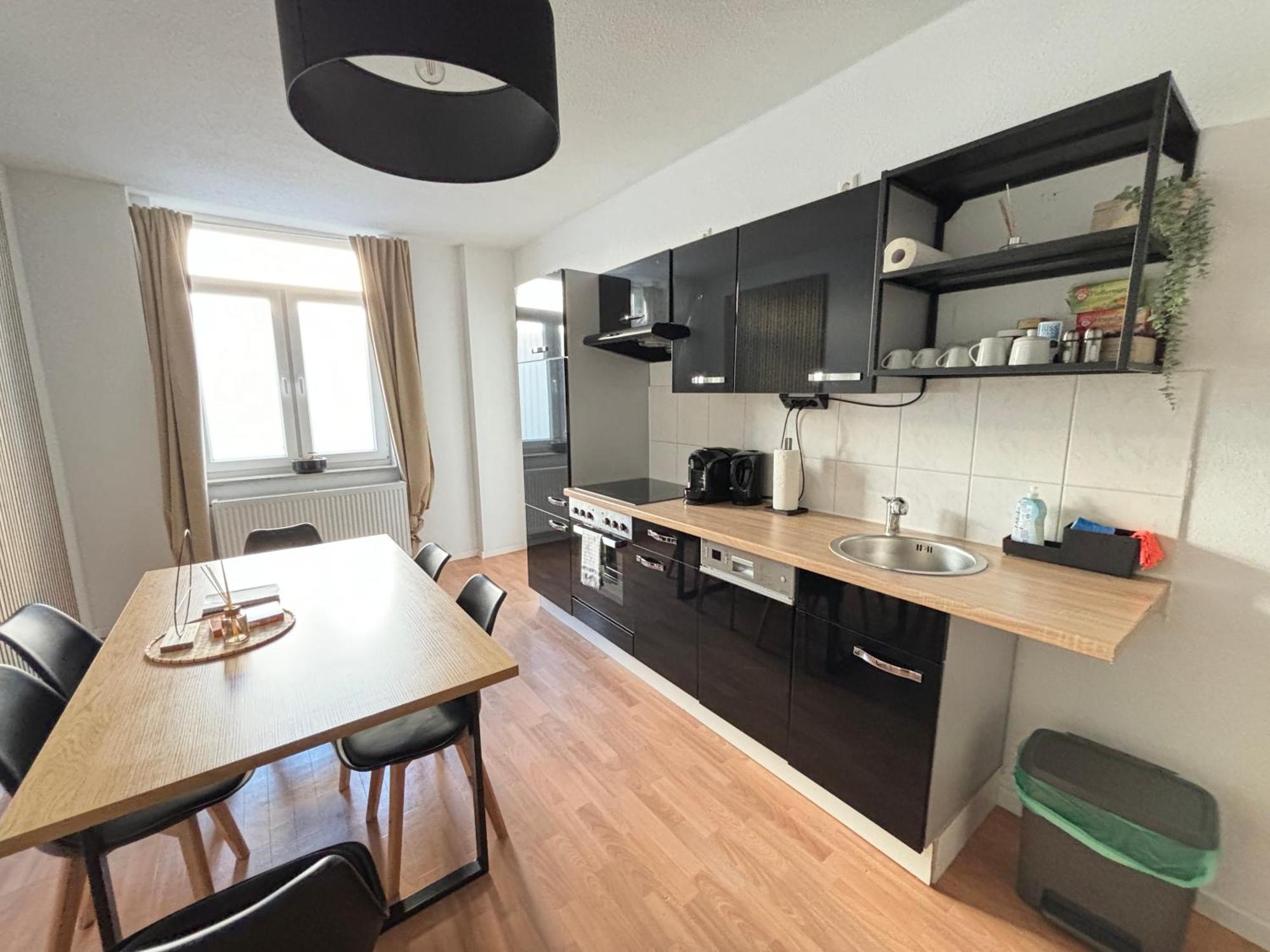 150Qm - 5 Rooms - Free Parking - Mallibase Apartments Хановер Екстериор снимка