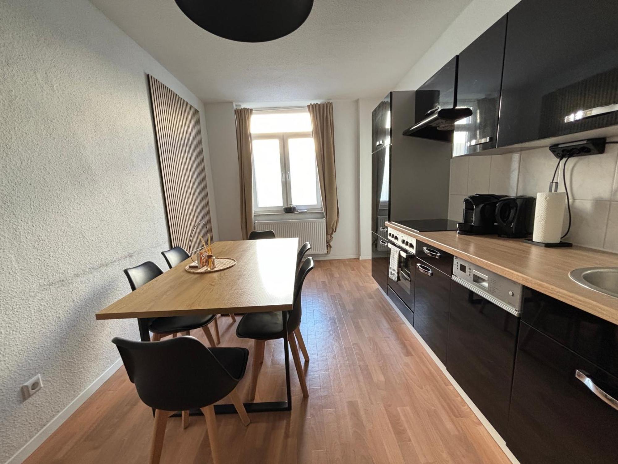 150Qm - 5 Rooms - Free Parking - Mallibase Apartments Хановер Екстериор снимка